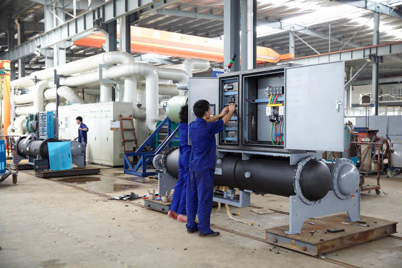 bao-tri-chiller-trong-nganh-san-xuat-giay-4.jpg